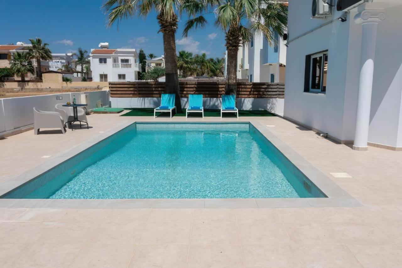 Villa Suncity Boutique Beachfront Ayia Napa Eksteriør billede
