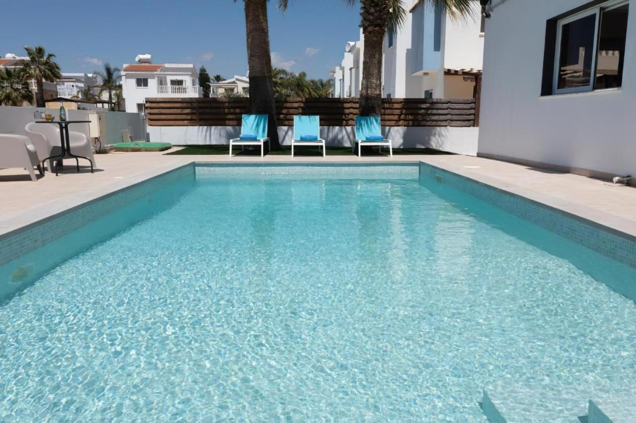 Villa Suncity Boutique Beachfront Ayia Napa Eksteriør billede