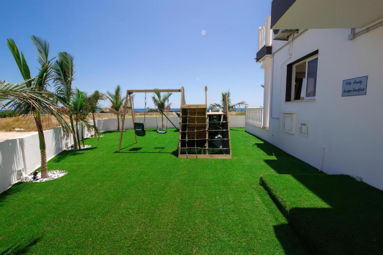 Villa Suncity Boutique Beachfront Ayia Napa Eksteriør billede