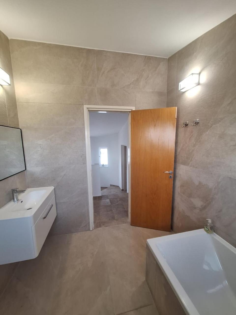 Villa Suncity Boutique Beachfront Ayia Napa Eksteriør billede