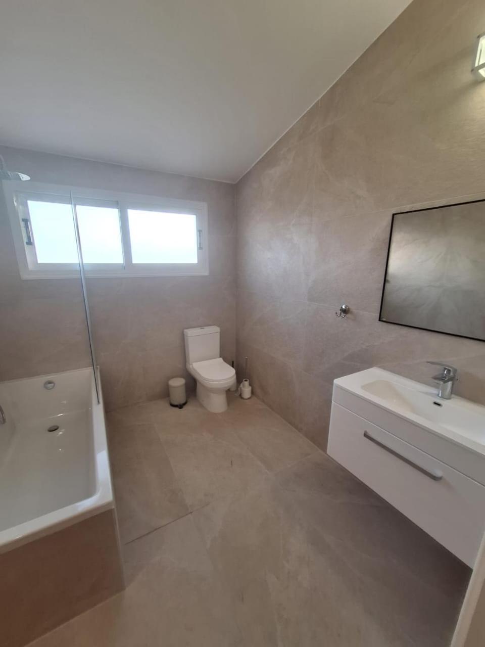Villa Suncity Boutique Beachfront Ayia Napa Eksteriør billede